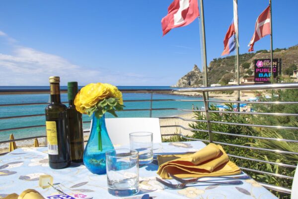 Ristorante-a-la-carte-vista-mare